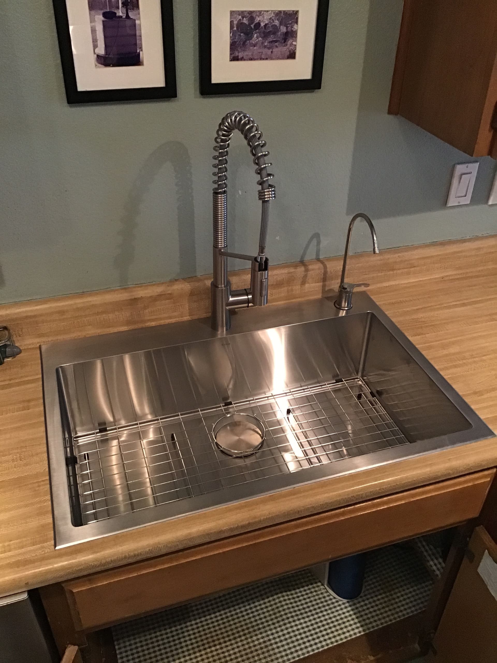 Gallery photos for San Antonio Kitchen Gets a Full Sink and Faucet Upgrade: Image #1