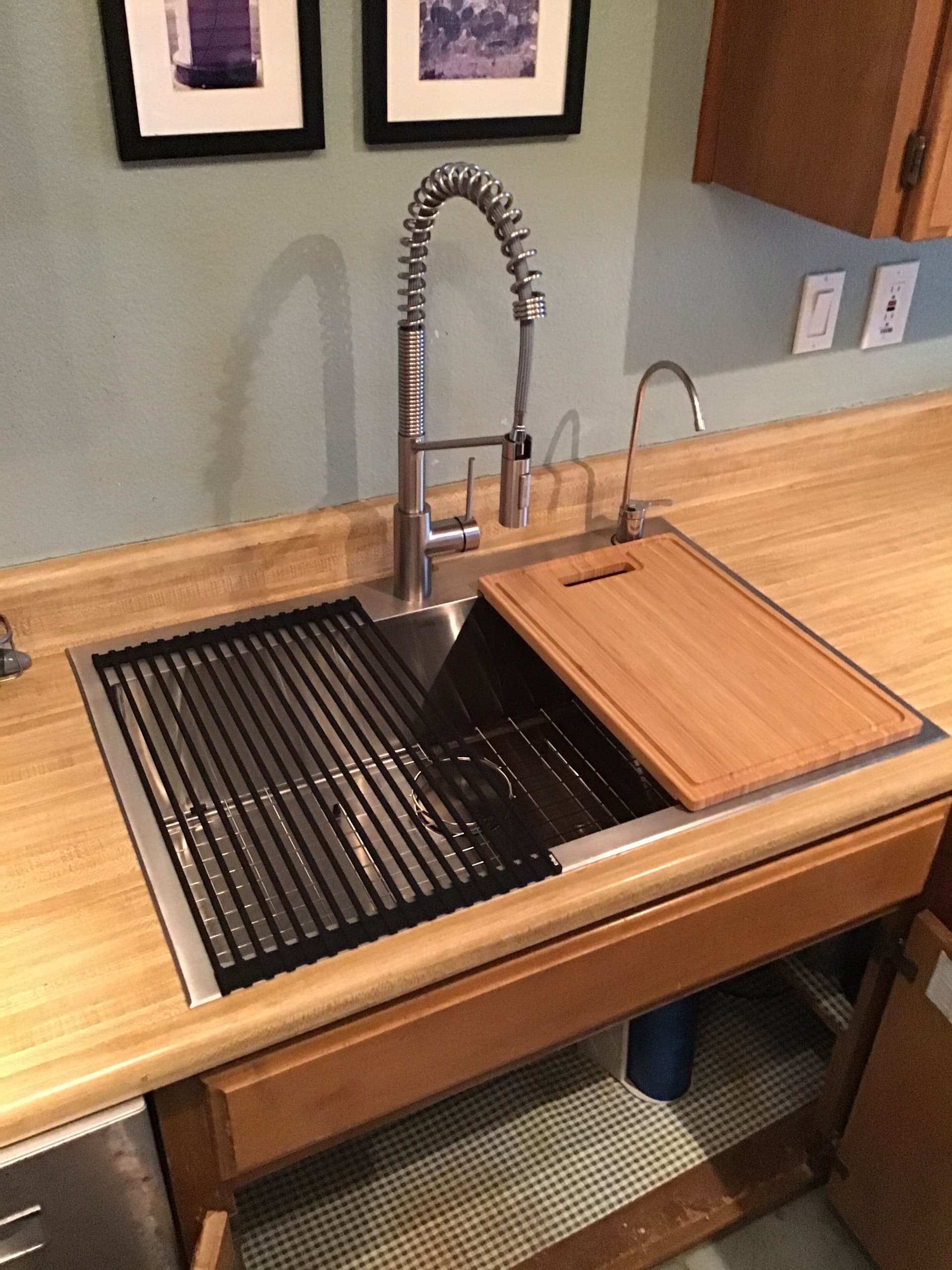 Gallery photos for San Antonio Kitchen Gets a Full Sink and Faucet Upgrade: Image #2